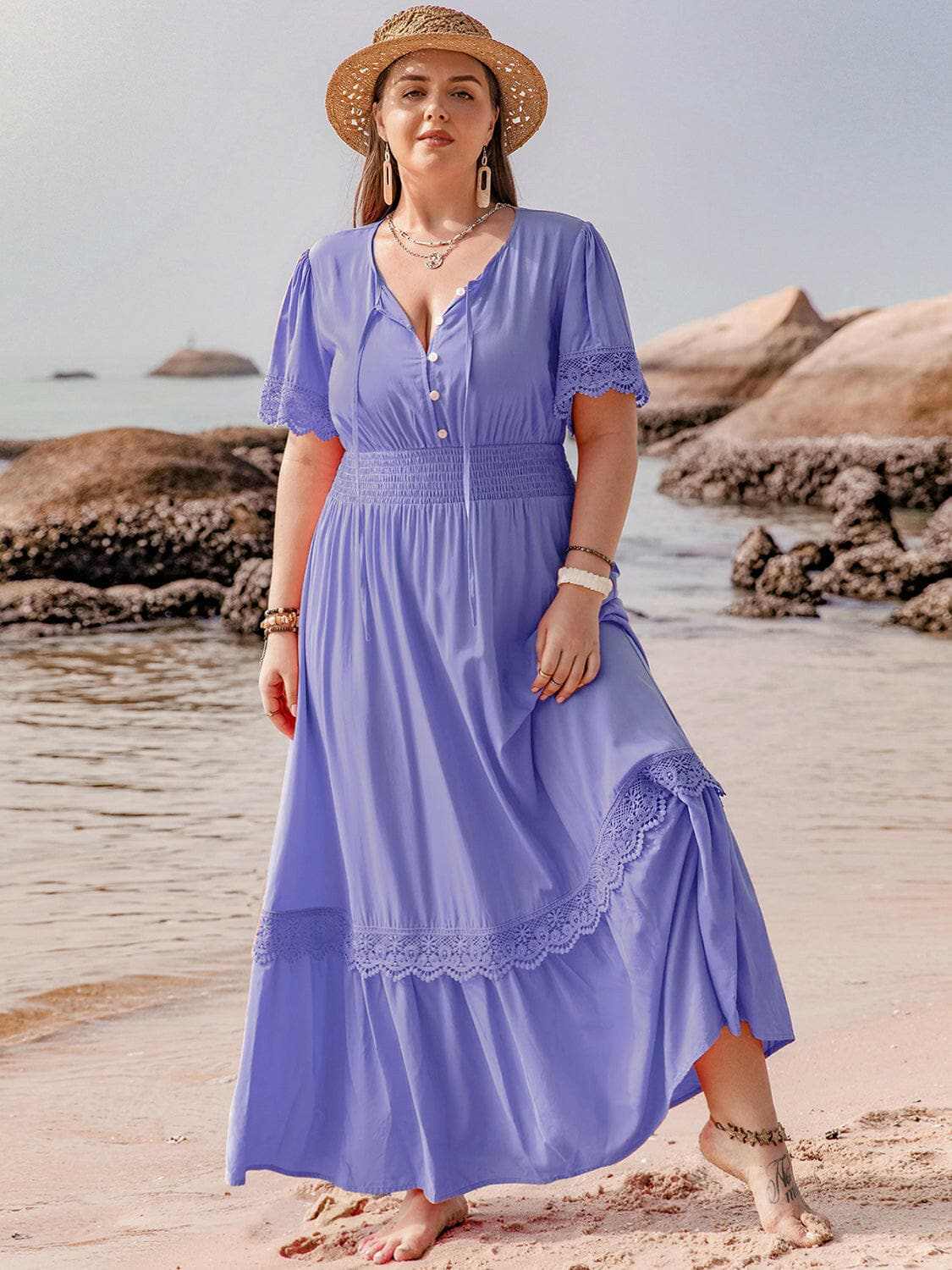 Elegant plus size lace maxi dress - Love Salve